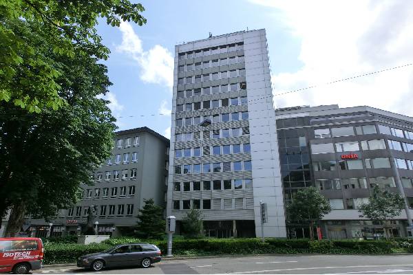 Verwaltungsgebäude Strassburgstrasse-Zürich